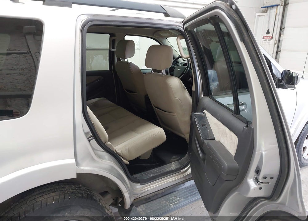 2008 FORD EXPLORER XLT VIN: 1FMEU73E38UA70828