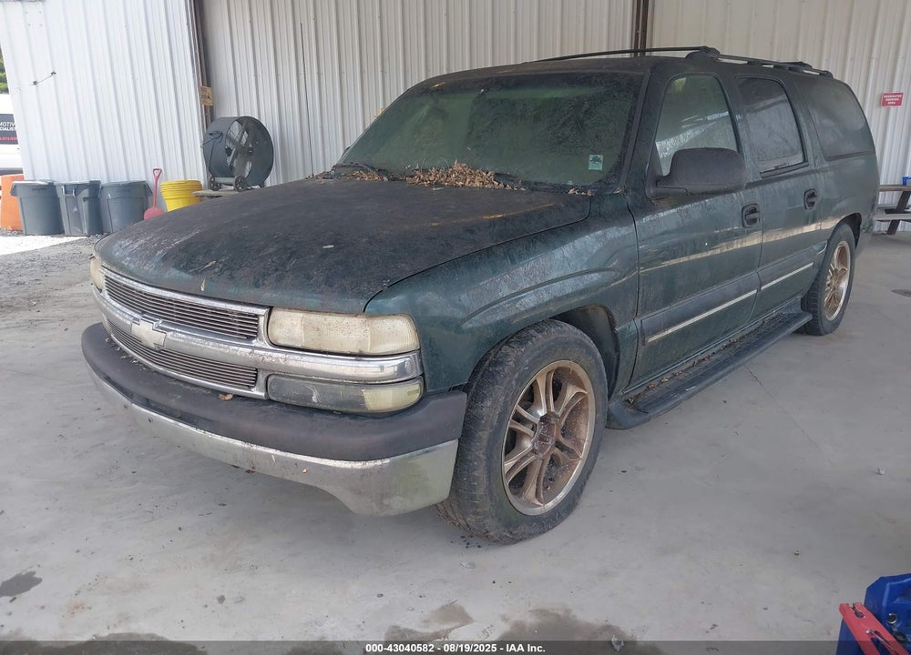 2001 CHEVROLET SUBURBAN 1500 LS VIN: 3GNEC16T71G217733