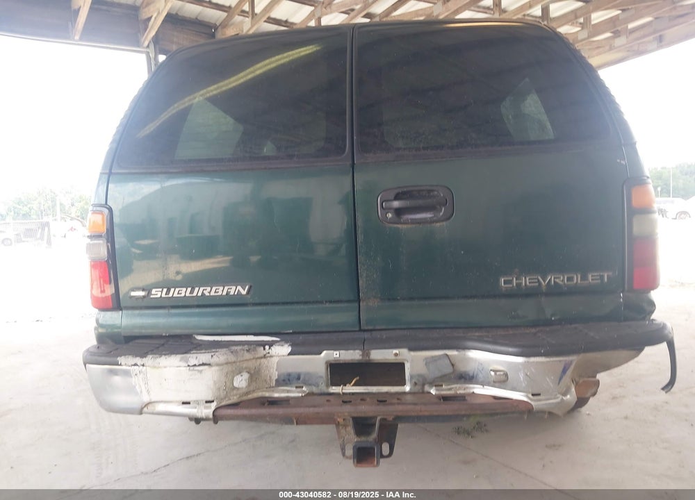2001 CHEVROLET SUBURBAN 1500 LS VIN: 3GNEC16T71G217733