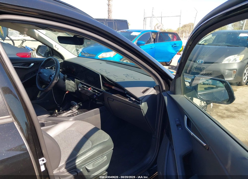 2023 KIA NIRO VIN: KNDCT3LE8P5038120