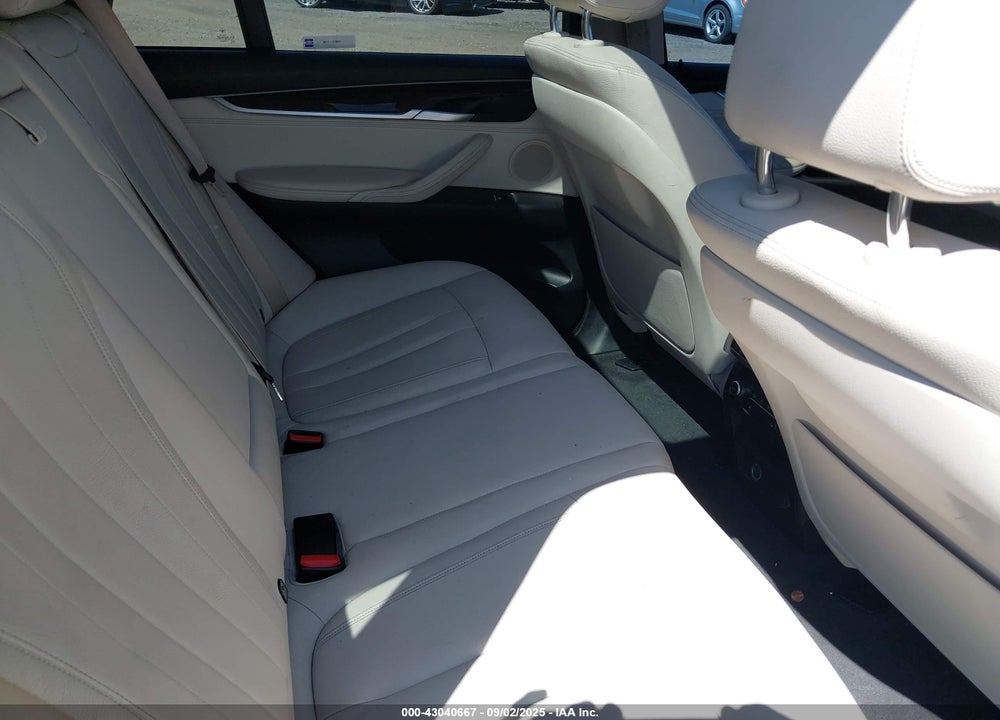 2015 BMW X5 VIN: 5UXKR0C54F0K67896