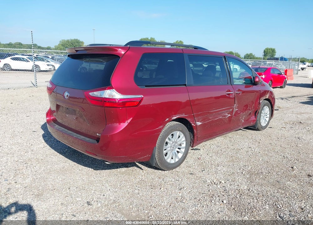 2017 TOYOTA SIENNA XLE 8 PASSENGER VIN: 5TDYZ3DC3HS863253