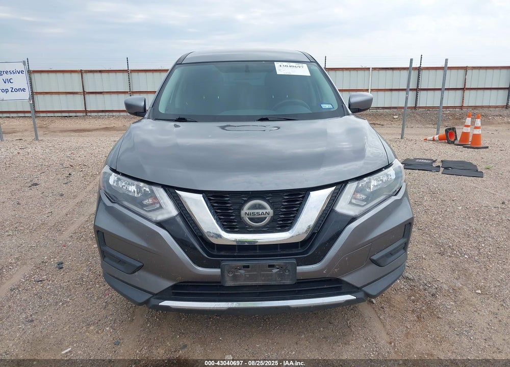 2018 NISSAN ROGUE VIN: KNMAT2MVXJP505923