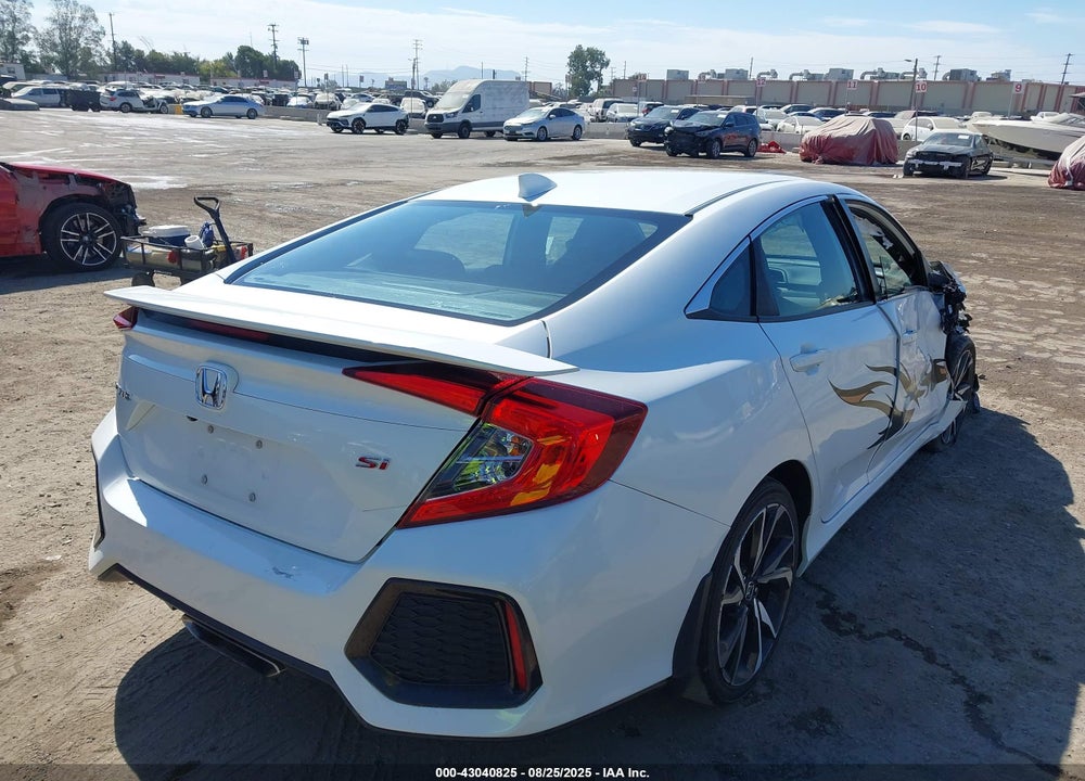 2018 HONDA CIVIC VIN: 2HGFC1E56JH704245