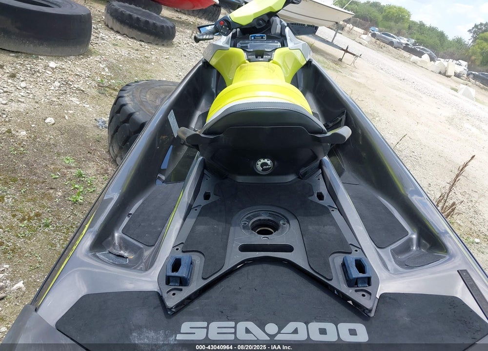 2021 SEADOO GTR 230 VIN: YDV84890E121