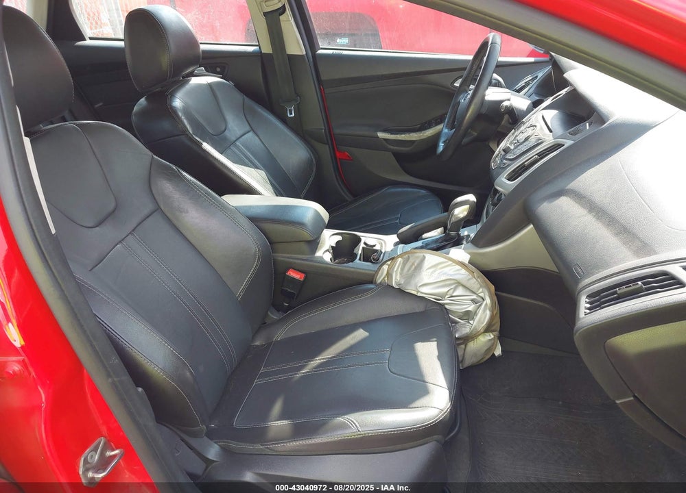 2014 FORD FOCUS VIN: 1FADP3K24EL326621