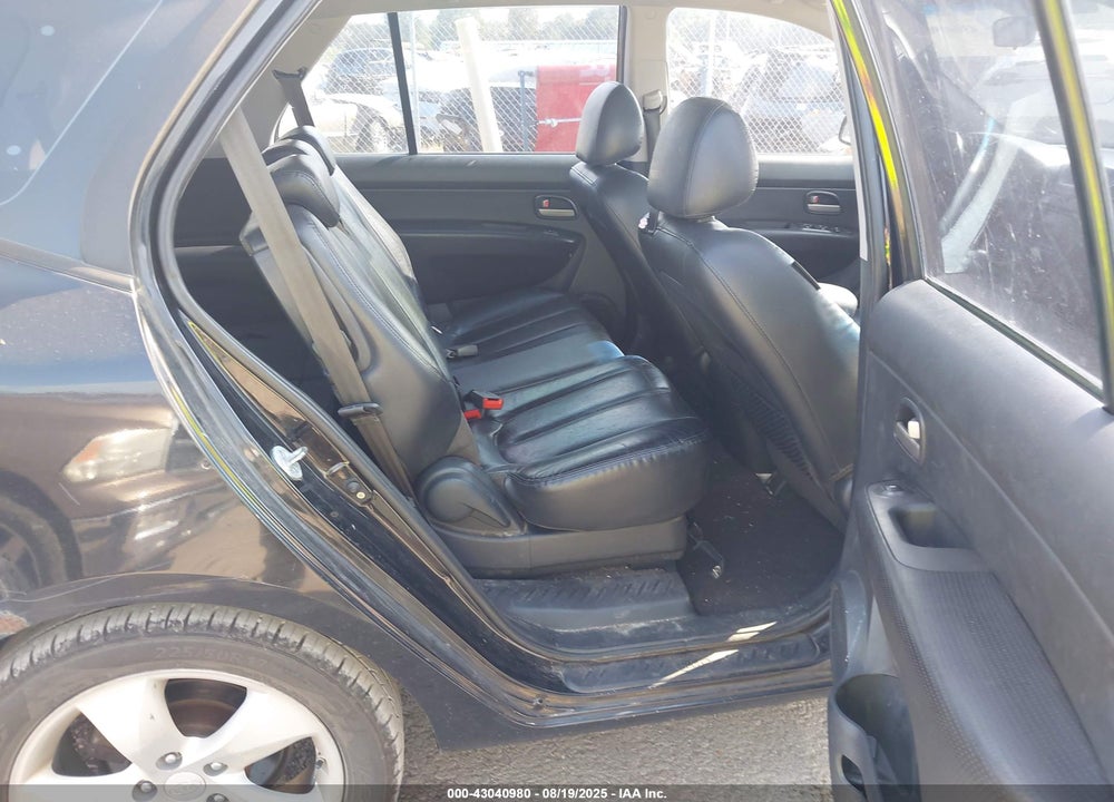 2009 KIA RONDO VIN: KNAFG528197241301