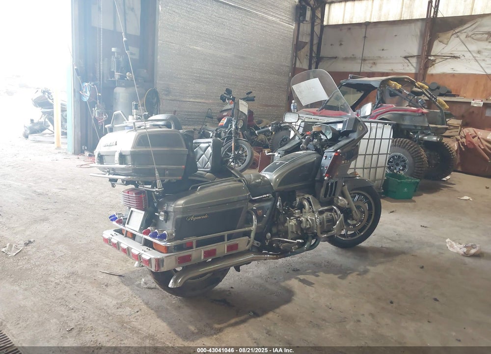 1983 HONDA GL1100 A VIN: 1HFSC0222DA311174