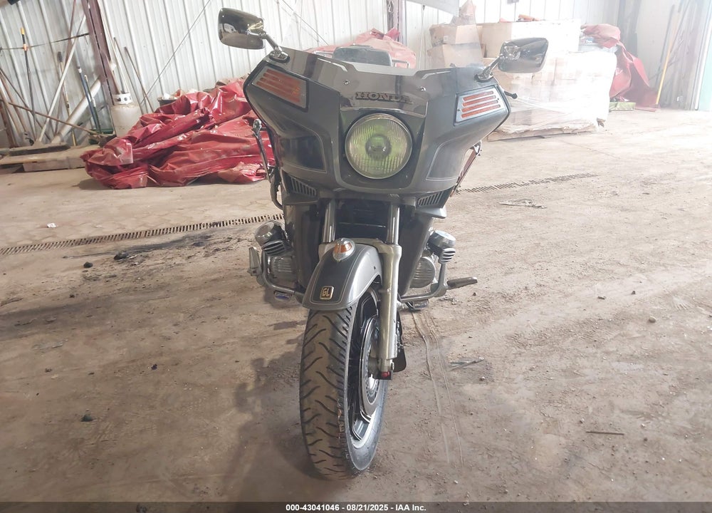 1983 HONDA GL1100 A VIN: 1HFSC0222DA311174