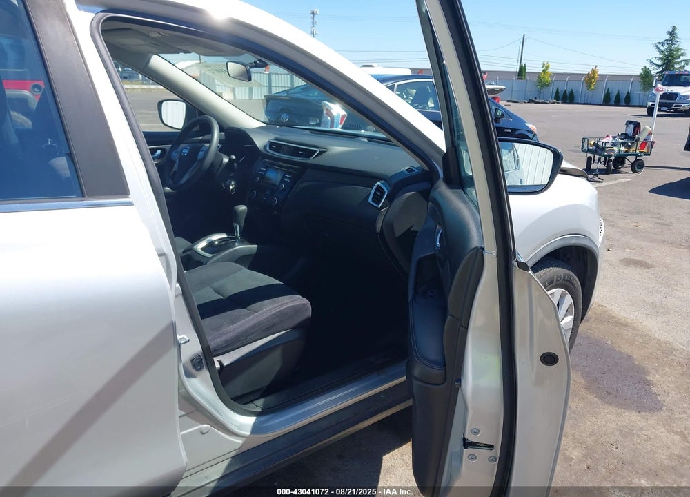 2016 NISSAN ROGUE VIN: JN8AT2MT9GW018360