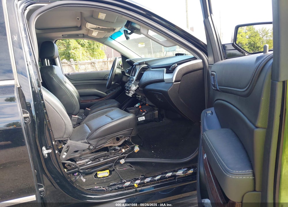 2017 GMC YUKON VIN: 1GKS2BKC8HR267940