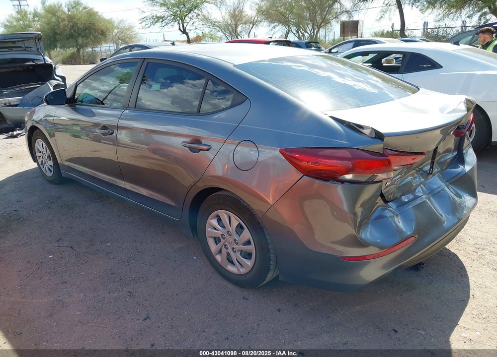 2018 HYUNDAI ELANTRA VIN: 5NPD74LF1JH241557