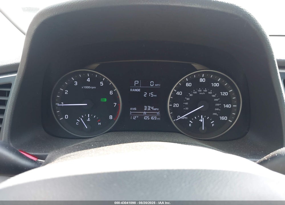 2018 HYUNDAI ELANTRA VIN: 5NPD74LF1JH241557