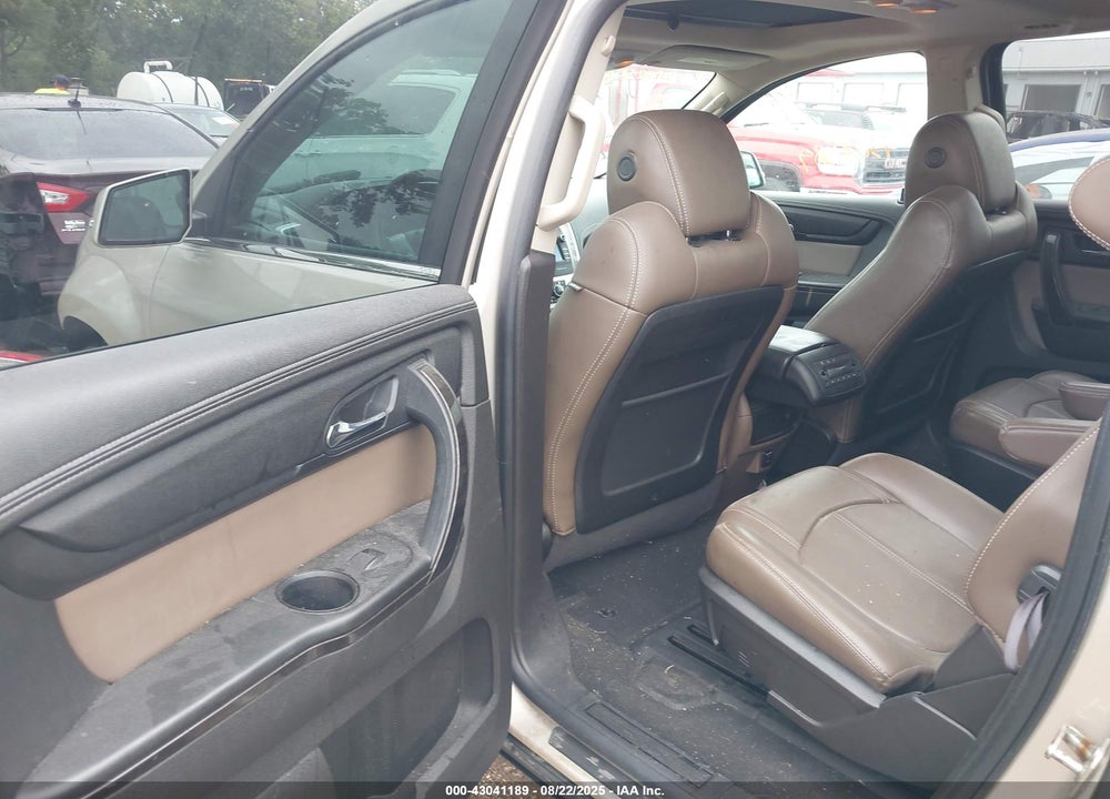 2014 GMC ACADIA VIN: 1GKKRSKD4EJ263902