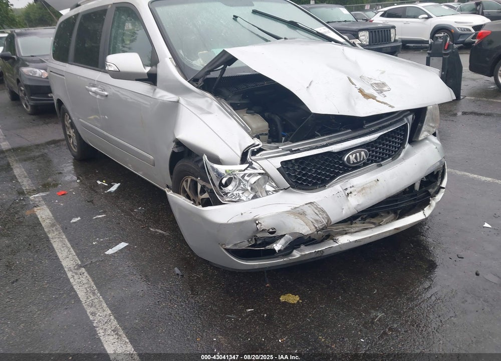 2014 KIA SEDONA LX VIN: KNDMG4C78E6553755