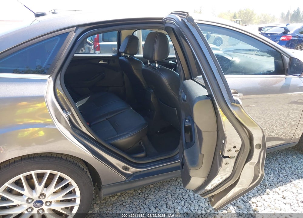 2014 FORD FOCUS VIN: 1FADP3J22EL316915