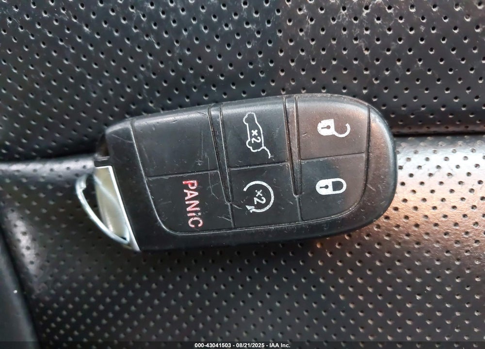 2015 JEEP GRAND CHEROKEE VIN: 1C4RJFCGXFC215747