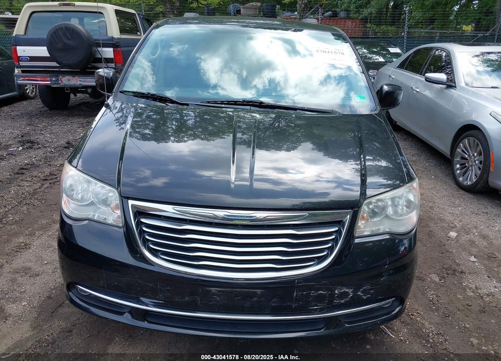2014 CHRYSLER TOWN & COUNTRY TOURING VIN: 2C4RC1BG8ER234527