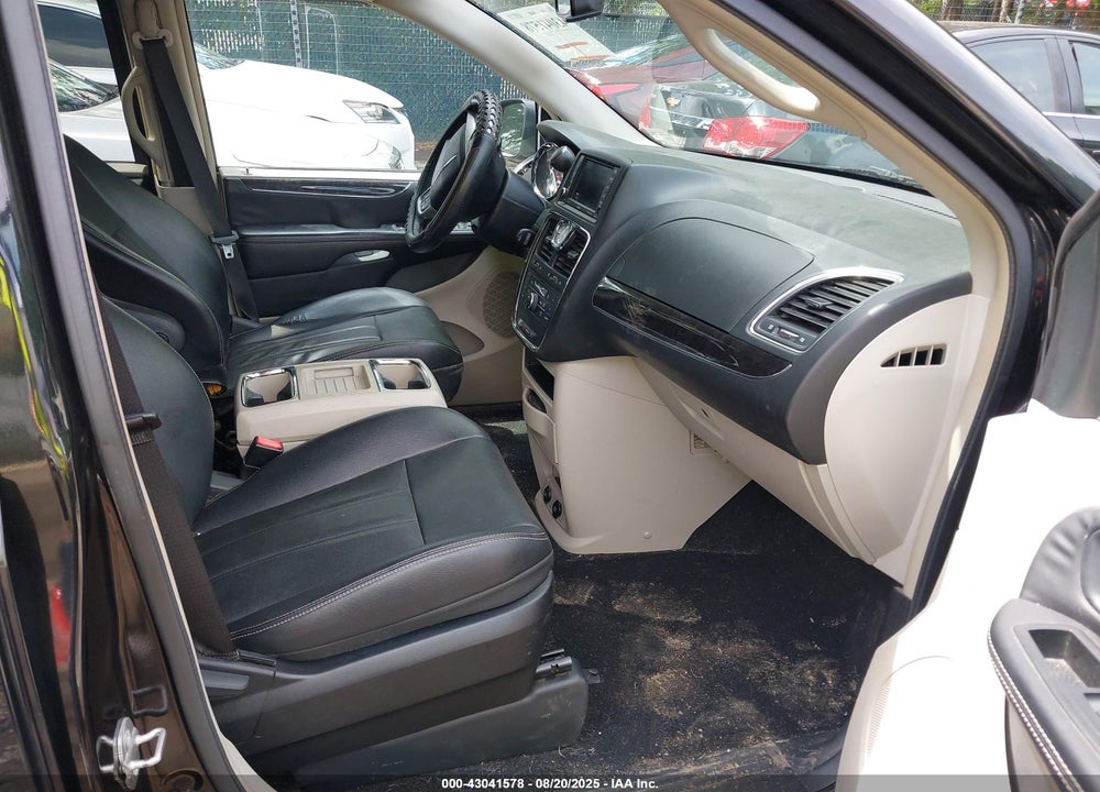 2014 CHRYSLER TOWN & COUNTRY TOURING VIN: 2C4RC1BG8ER234527