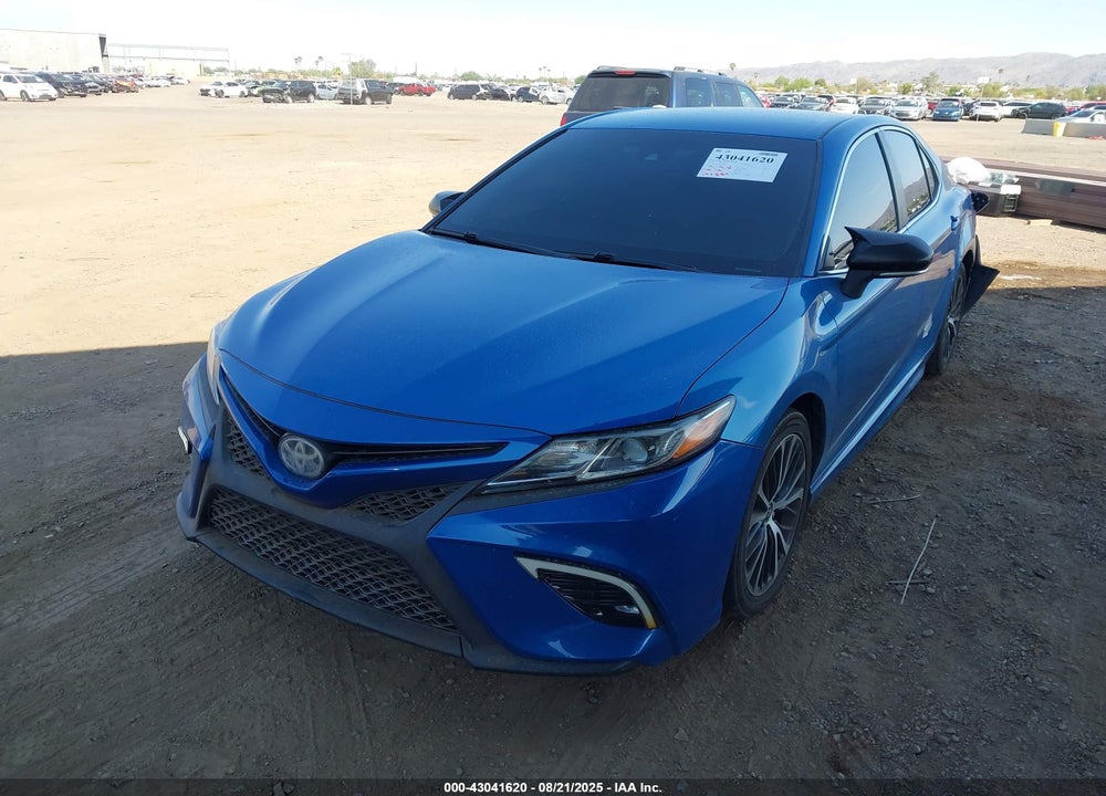 2018 TOYOTA CAMRY VIN: 4T1B11HK2JU012660