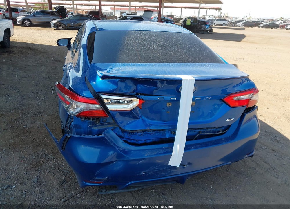 2018 TOYOTA CAMRY VIN: 4T1B11HK2JU012660