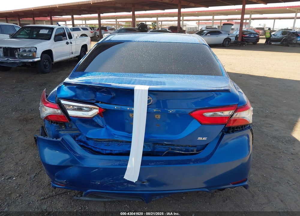 2018 TOYOTA CAMRY VIN: 4T1B11HK2JU012660