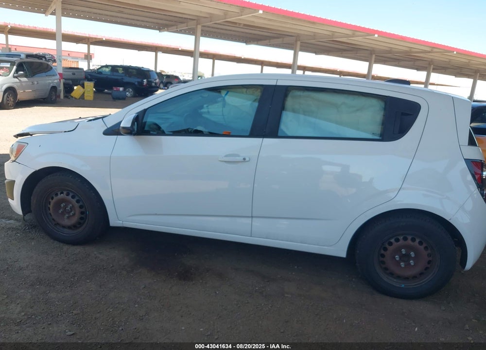 2015 CHEVROLET SONIC VIN: 1G1JA6SH2F4196976