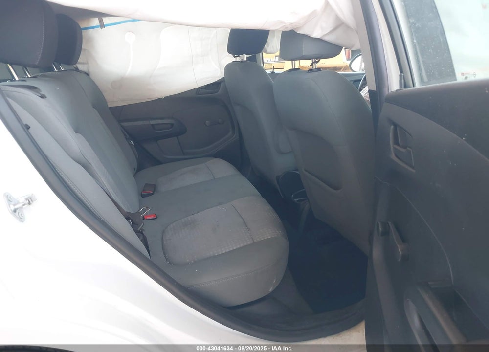 2015 CHEVROLET SONIC VIN: 1G1JA6SH2F4196976