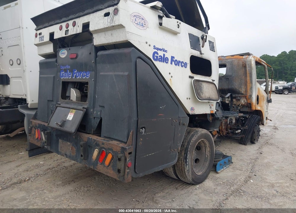 2017 ISUZU NPR HD GAS REG VIN: 54DC4W1B8HS806247