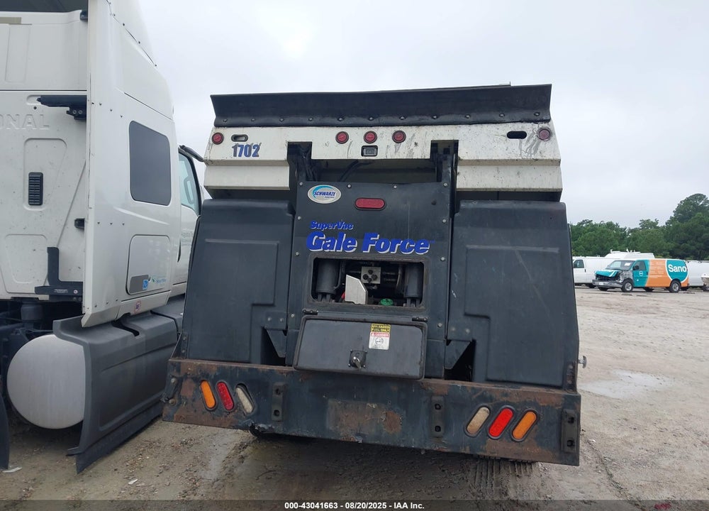2017 ISUZU NPR HD GAS REG VIN: 54DC4W1B8HS806247