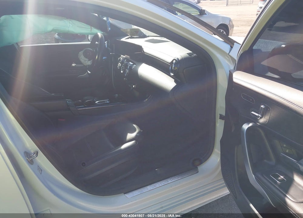 2020 MERCEDES-BENZ A 220 VIN: WDD3G4EBXLW037901