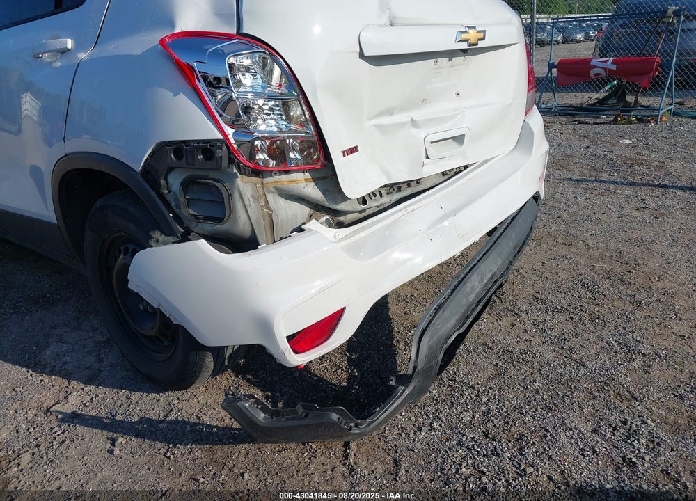 2018 CHEVROLET TRAX VIN: 3GNCJKSB5JL228964