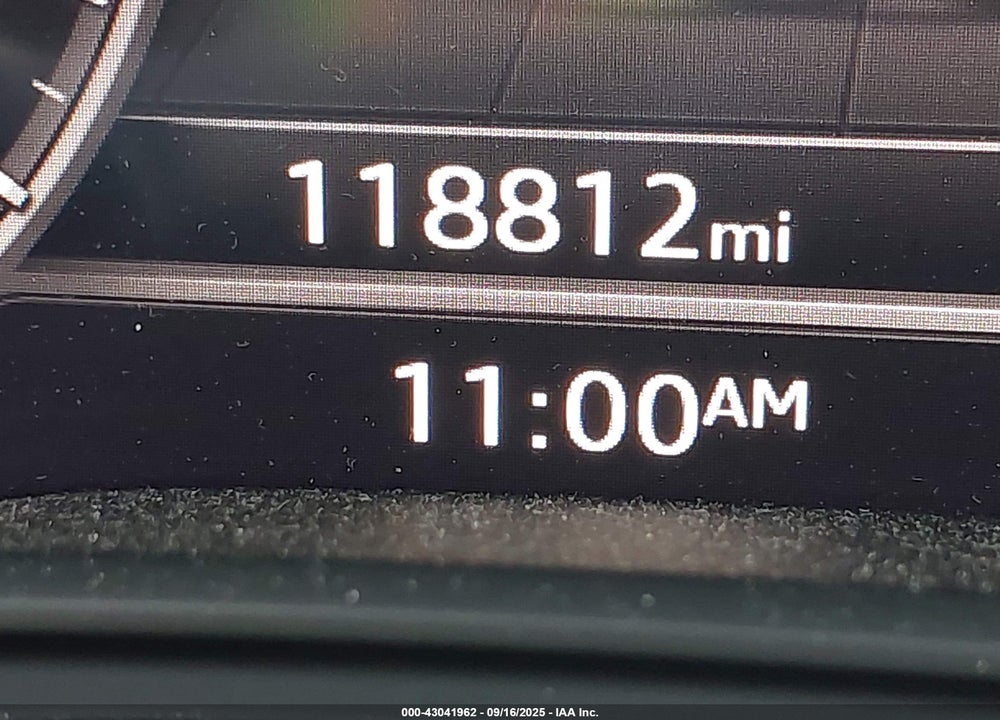 2018 AUDI A4 VIN: WAUENAF48JA021095