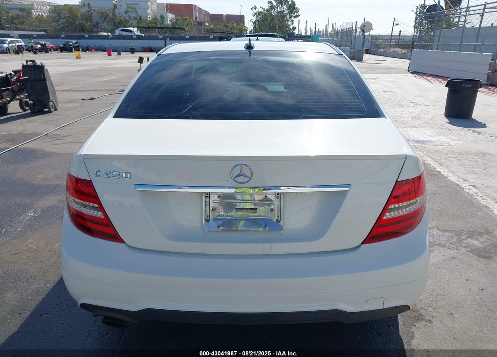 2012 MERCEDES-BENZ C CLASS VIN: WDDGF4HB1CR215080