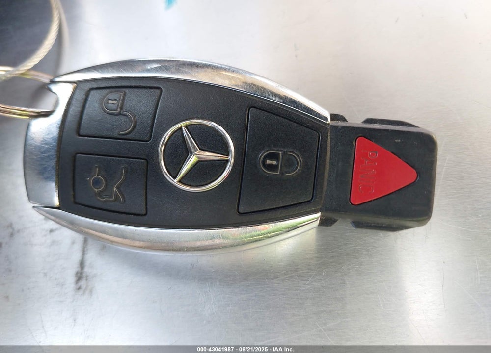 2012 MERCEDES-BENZ C CLASS VIN: WDDGF4HB1CR215080