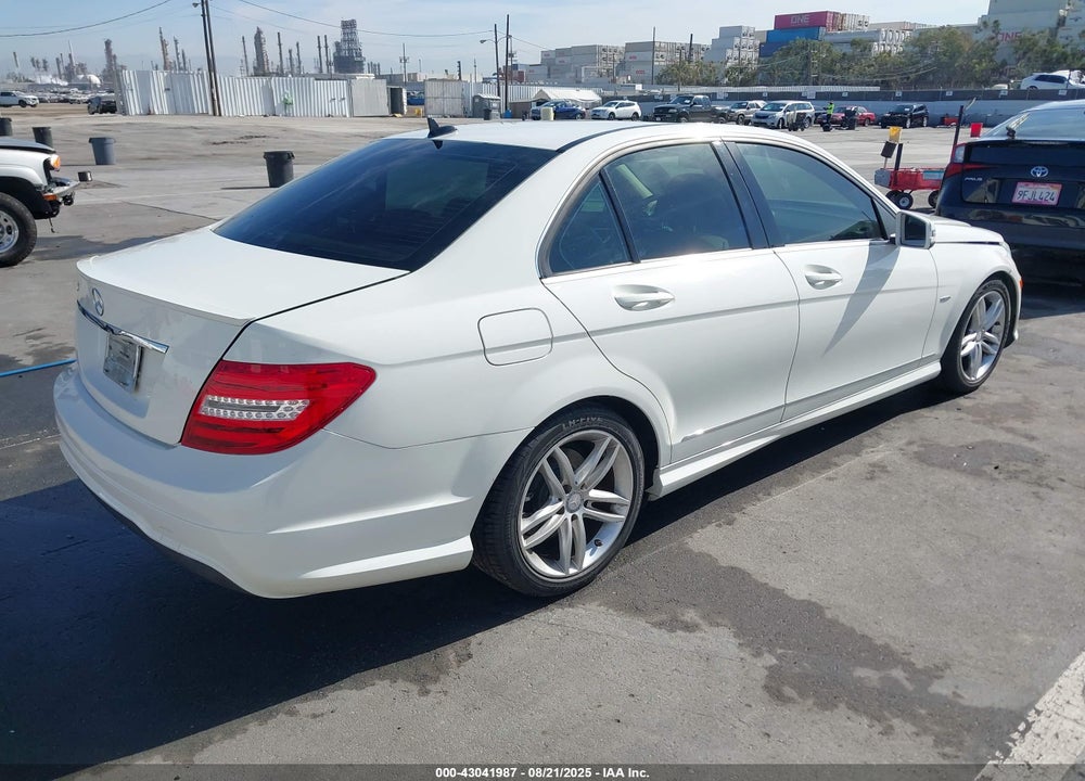 2012 MERCEDES-BENZ C CLASS VIN: WDDGF4HB1CR215080