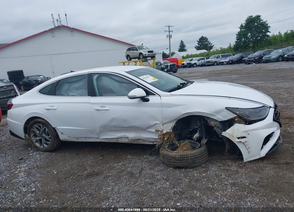 2023 HYUNDAI SONATA VIN: KMHL64JAXPA330223