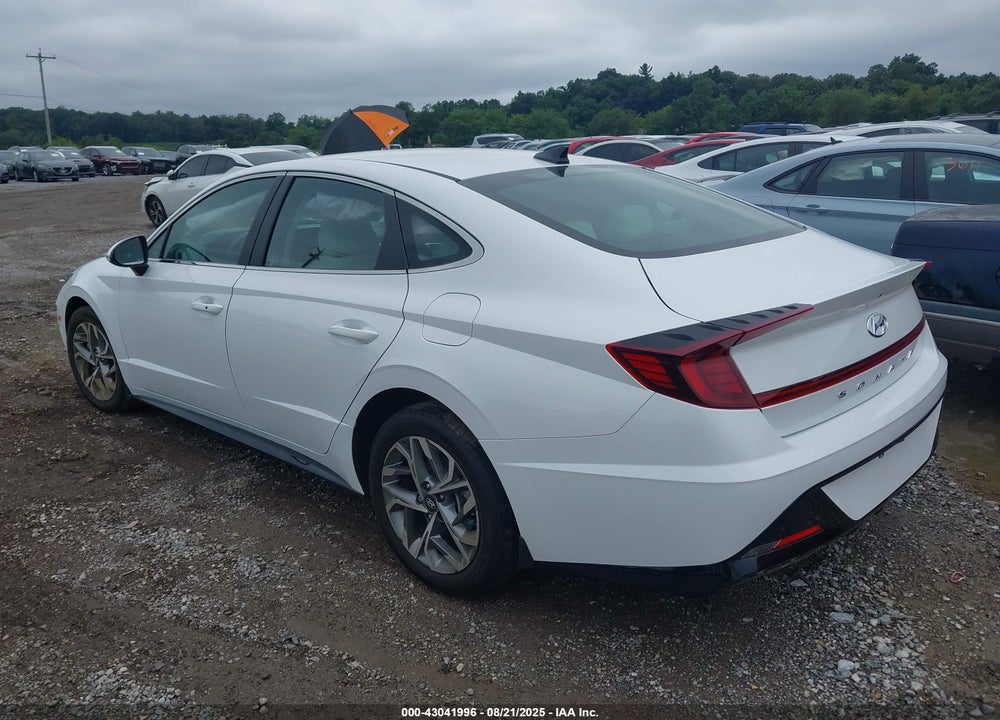 2023 HYUNDAI SONATA VIN: KMHL64JAXPA330223
