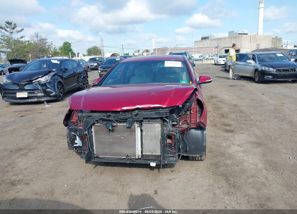2015 HYUNDAI SONATA VIN: 5NPE34AB2FH059311