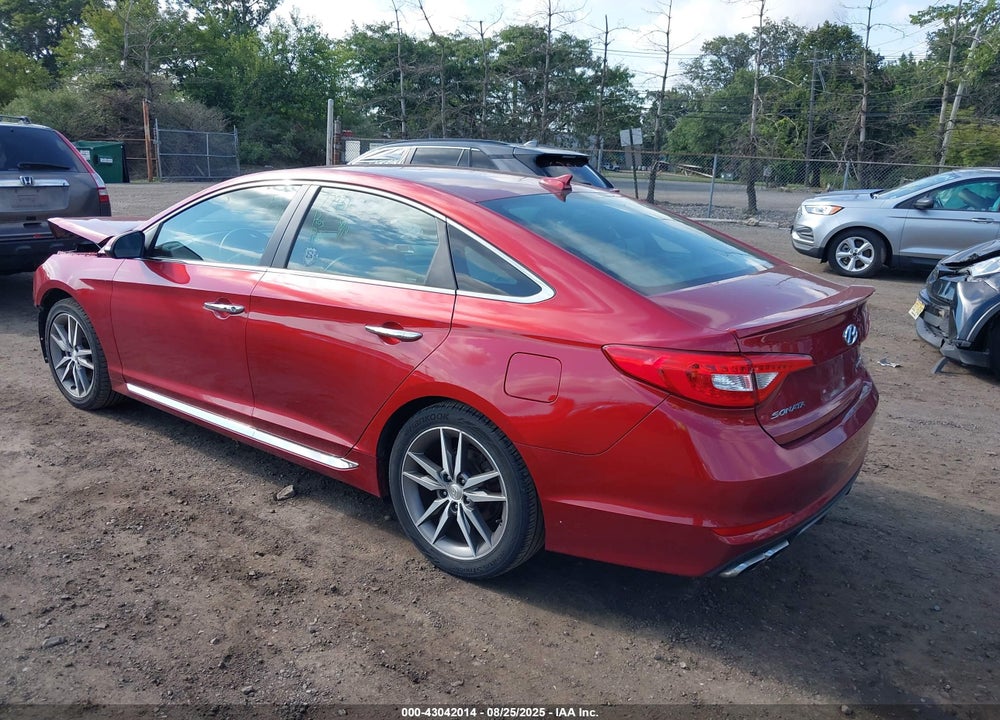 2015 HYUNDAI SONATA VIN: 5NPE34AB2FH059311