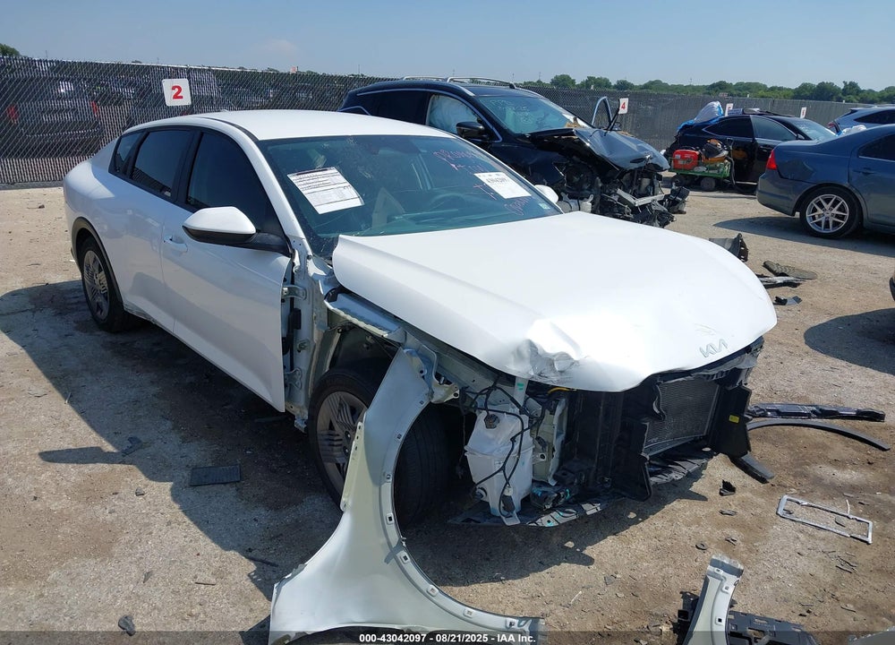 2025 KIA K4 LX VIN: 3KPFT4DE3SE054448