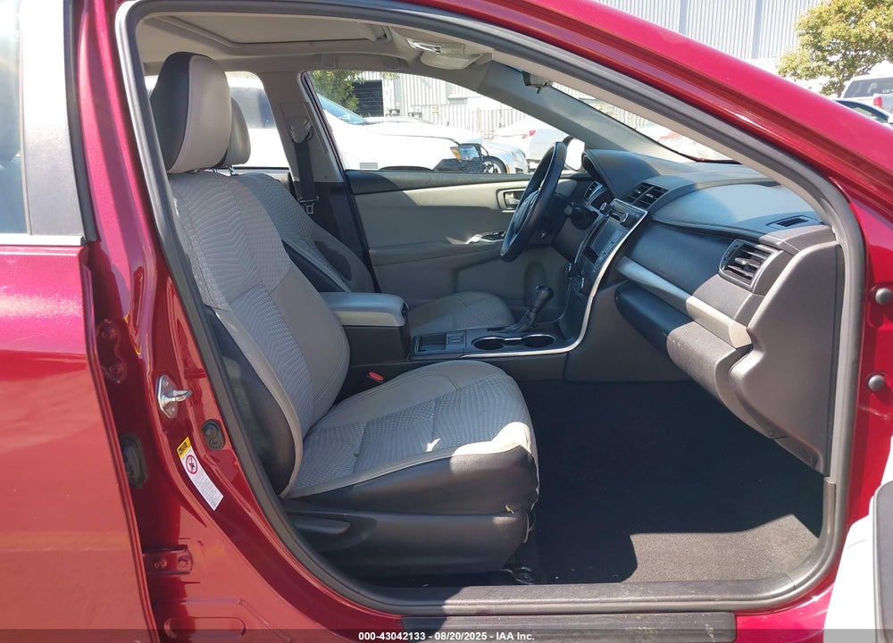 2015 TOYOTA CAMRY HYBRID SE VIN: 4T1BD1FK2FU150264