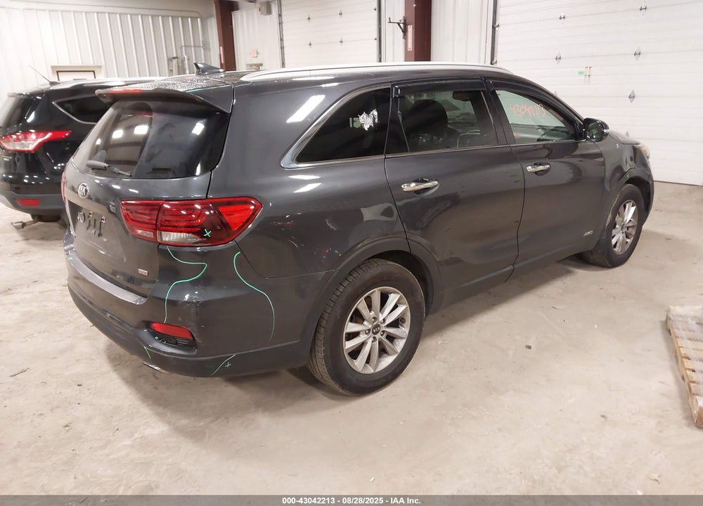 2019 KIA SORENTO VIN: 5XYPGDA30KG452389