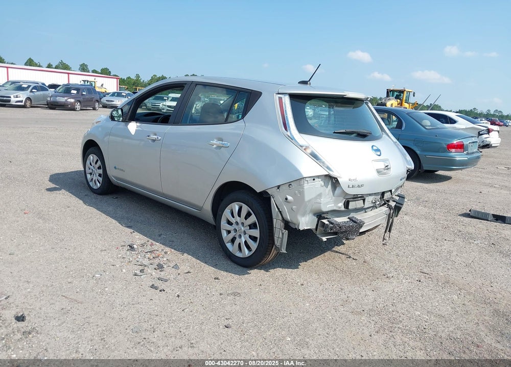 2015 NISSAN LEAF VIN: 1N4AZ0CP3FC319831