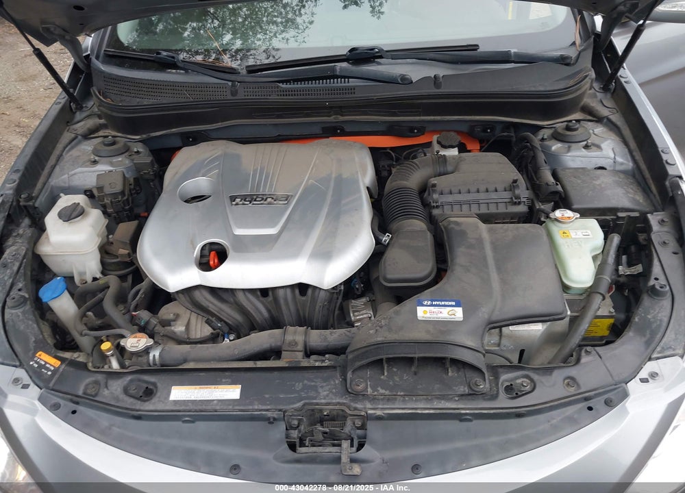 2015 HYUNDAI SONATA HYBRID VIN: KMHEC4A49FA129813
