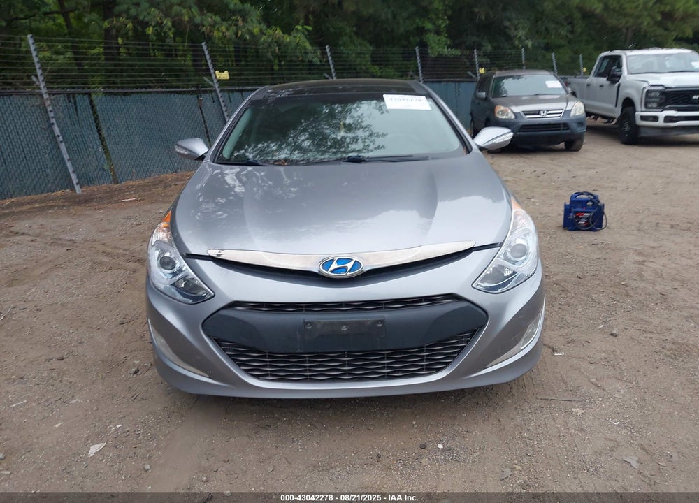 2015 HYUNDAI SONATA HYBRID VIN: KMHEC4A49FA129813