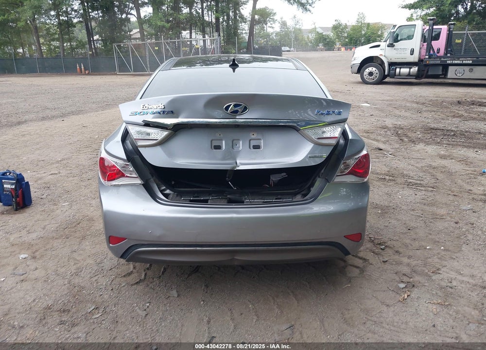 2015 HYUNDAI SONATA HYBRID VIN: KMHEC4A49FA129813