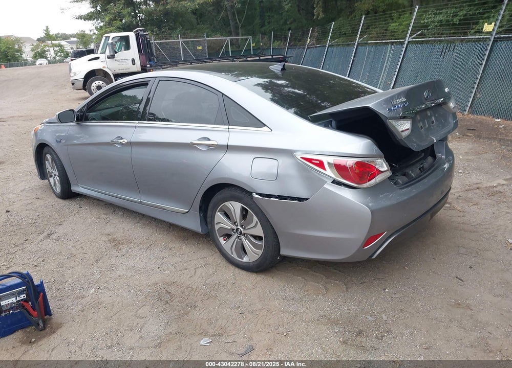 2015 HYUNDAI SONATA HYBRID VIN: KMHEC4A49FA129813