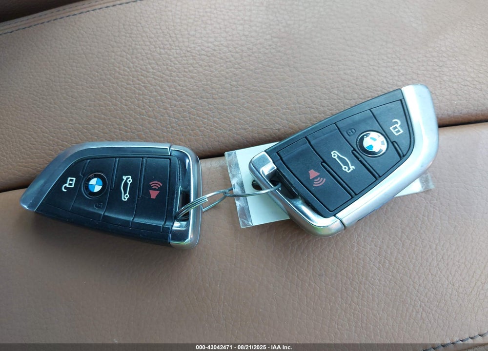 2015 BMW X6 VIN: 5UXKU6C54F0F93945