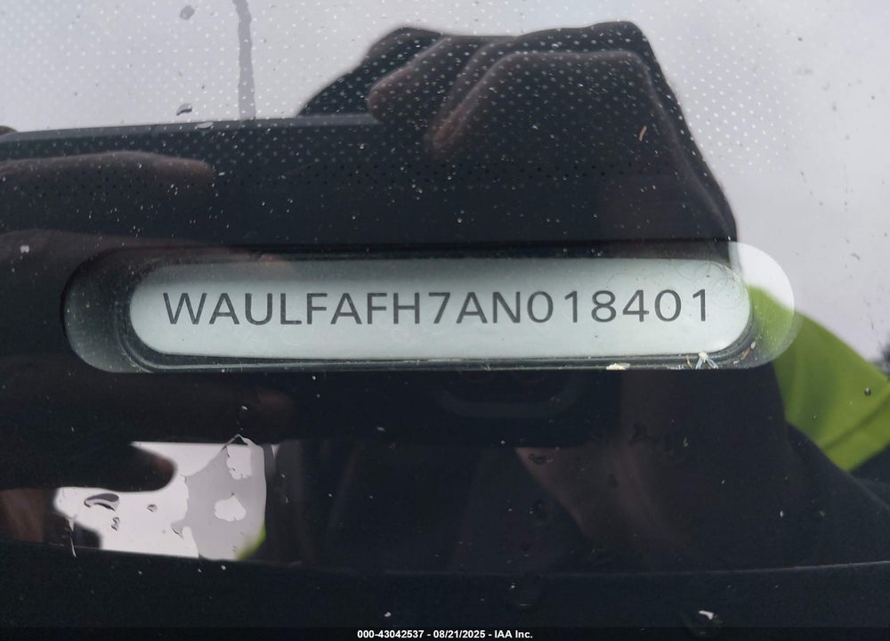 2010 AUDI A5 VIN: WAULFAFH7AN018401